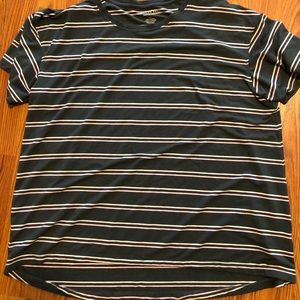 American Eagle shirt